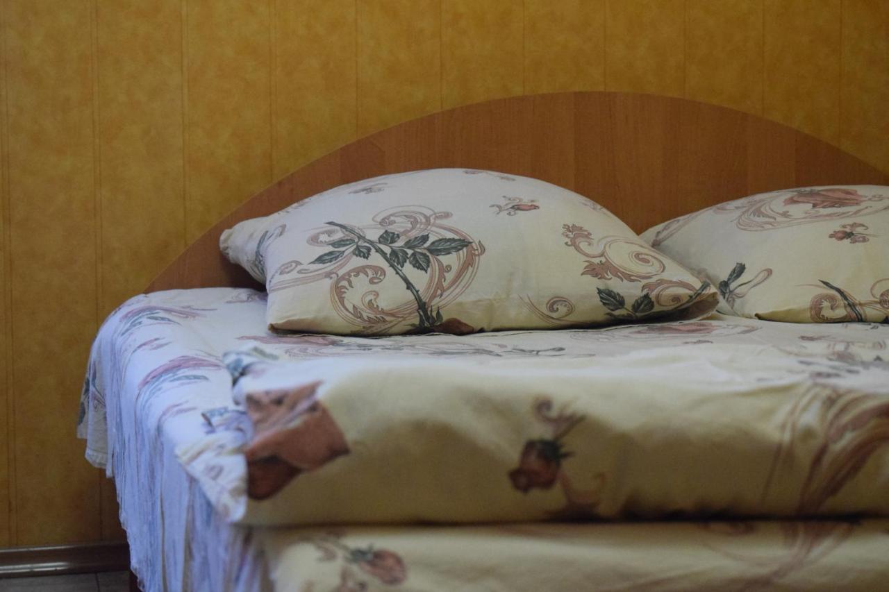 Hotel Constancia Kamenec Podolský Exteriér fotografie