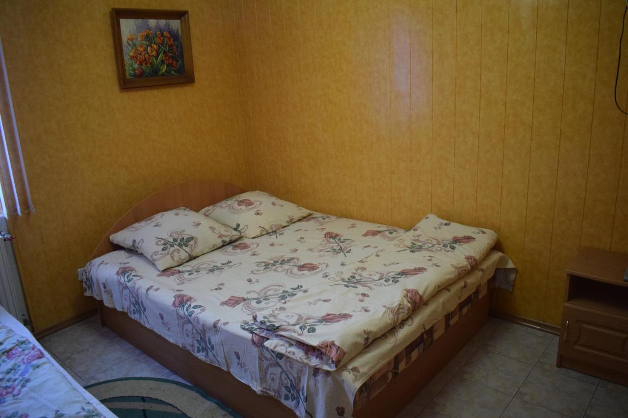 Hotel Constancia Kamenec Podolský Exteriér fotografie
